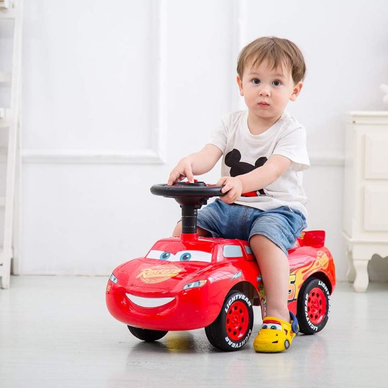 Disney - Lighting McQueen Foot To Floor Rideon - Red - Colorland Toys