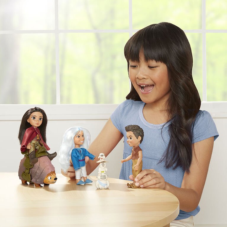 Disneys Raya and the Last Dragon Petite Raya and Friends Gift Set 211774 - Colorland Toys