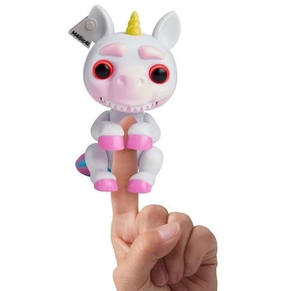 Fingerlings Grimlings Evil Gigi Unicorn 4330 — image 3