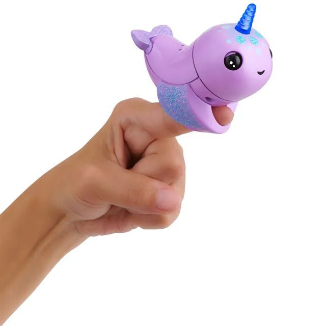 Fingerlings Light Up Narwhal 36990 — image 5