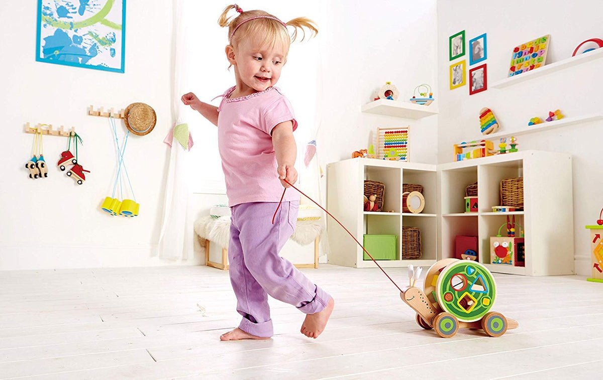 Hape Walk-A-Long Snail E0349 — image 6