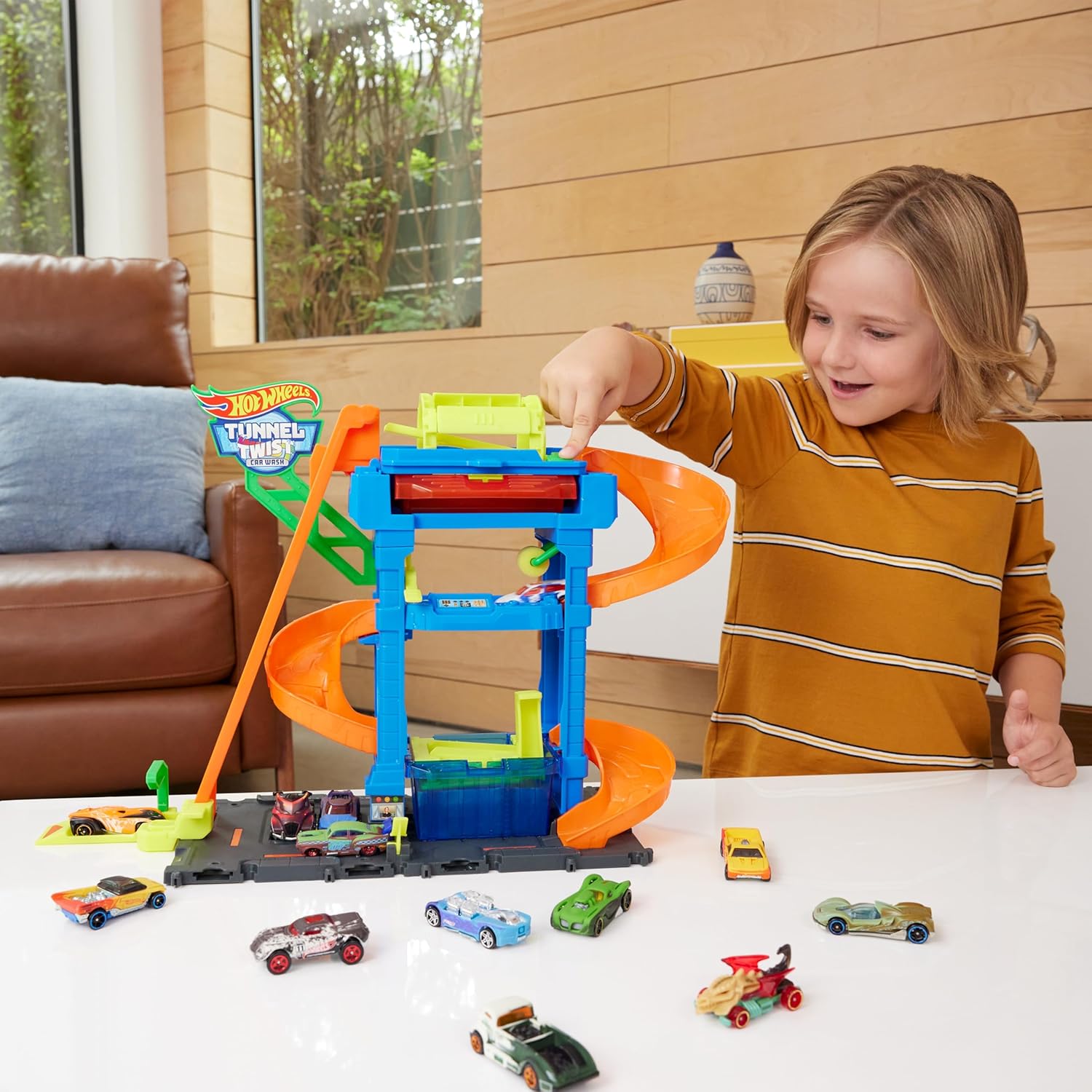 Hot Wheels City Tunnel Twist Car Wash Color Shifters - Colorland Toys