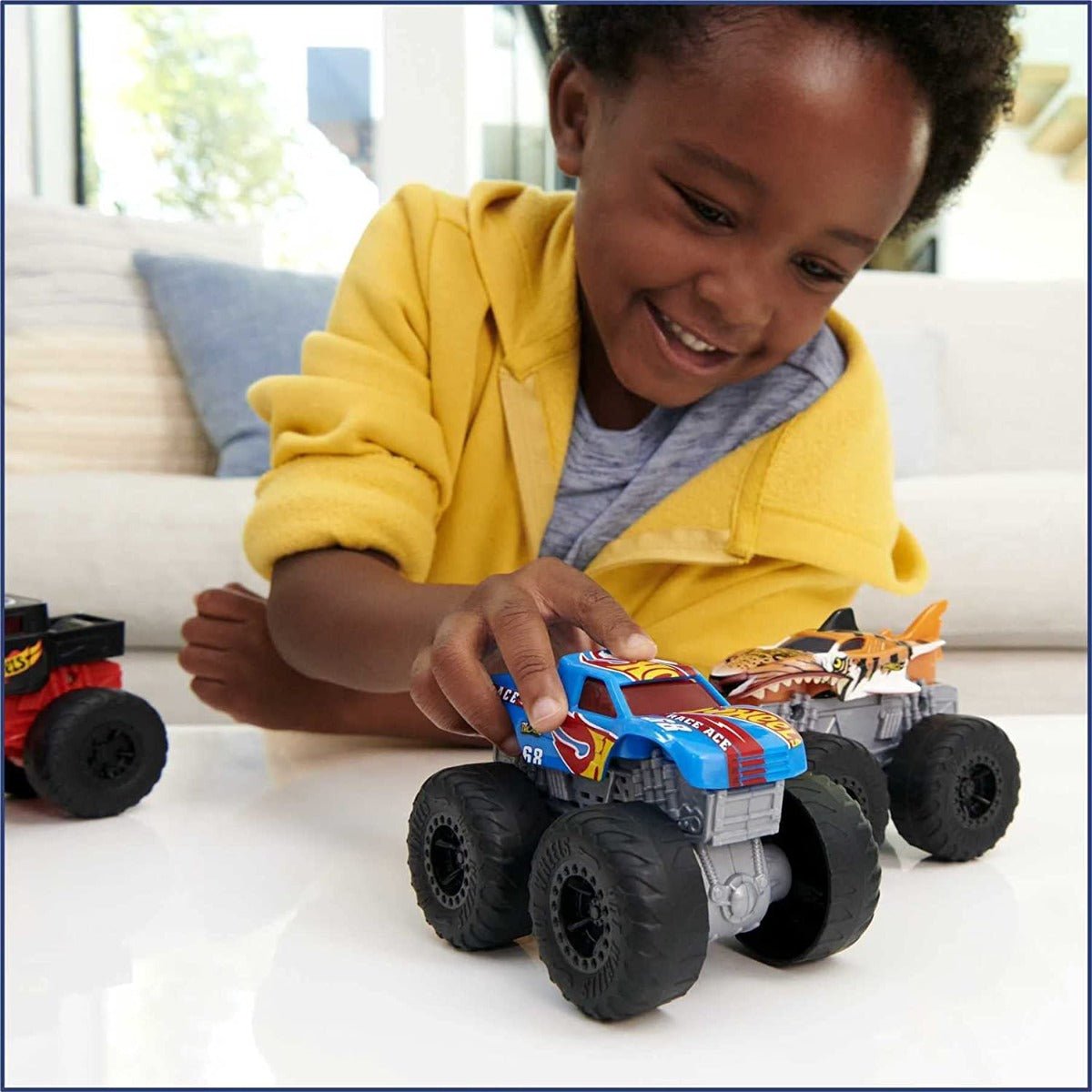 Hot Wheels Monster Trucks Roarin' Wreckers Tiger Shark HDX62/HDX60 — image 4