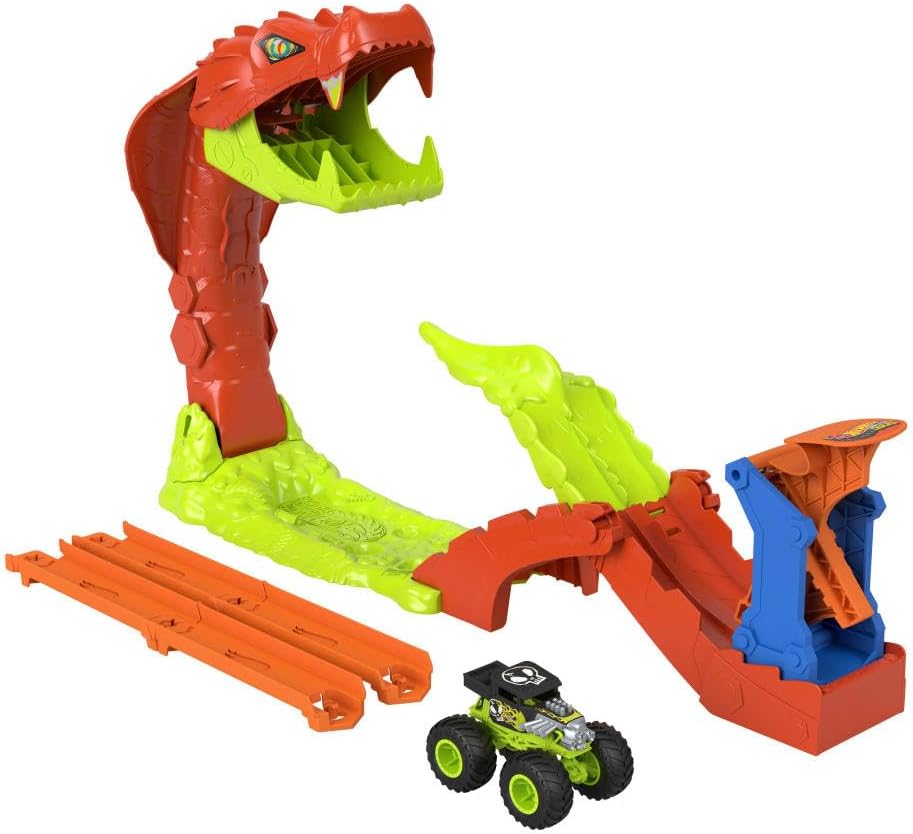 Hot Wheels Monster Trucks Snake Slam Takedown Playset — image 4
