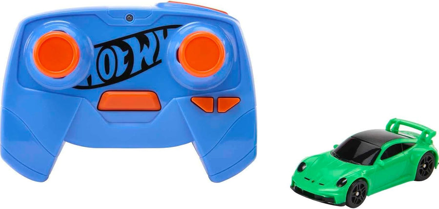 Hot Wheels R/C 1:64 Trackset with Remote Control Car, 30+ Pieces — image 7