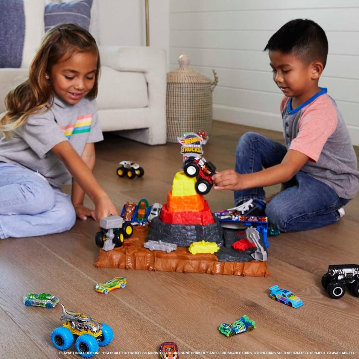 Hotwheels Monster Trucks Arena Smashers Bone Shaker's Arena Crush Yard HNB96 - Colorland Toys