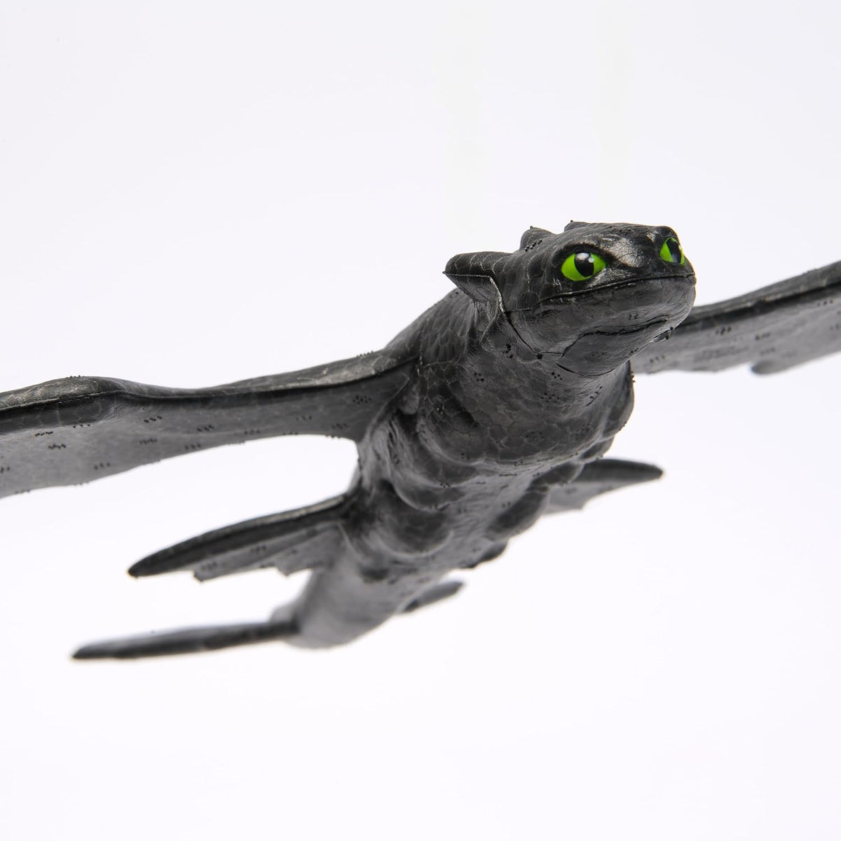 How To Train Your Dragon Gliding Toothless Figure — image 4