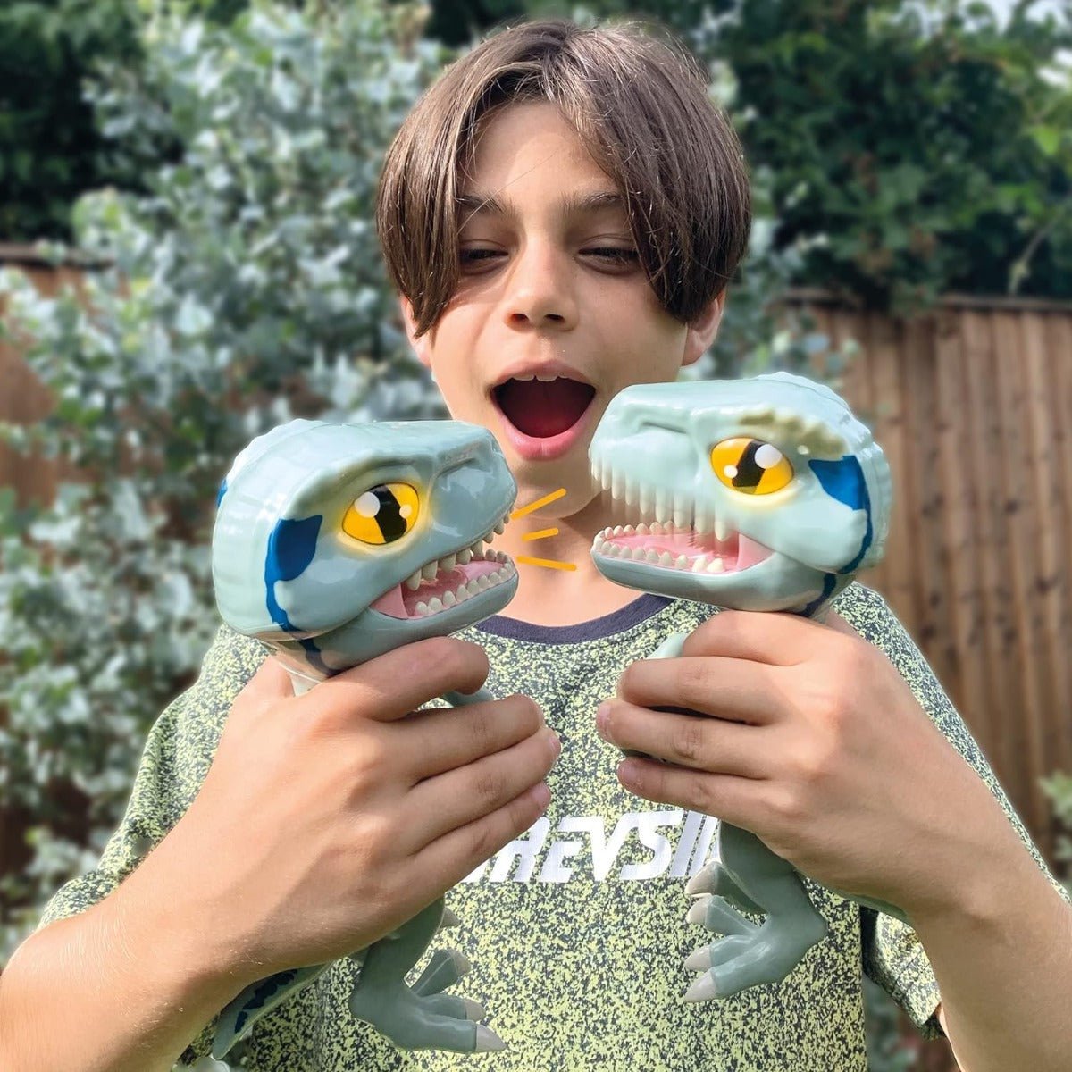 Jurassic World Dominion Trigger Chomper - Blue Dominion JUR - 1034 - Colorland Toys