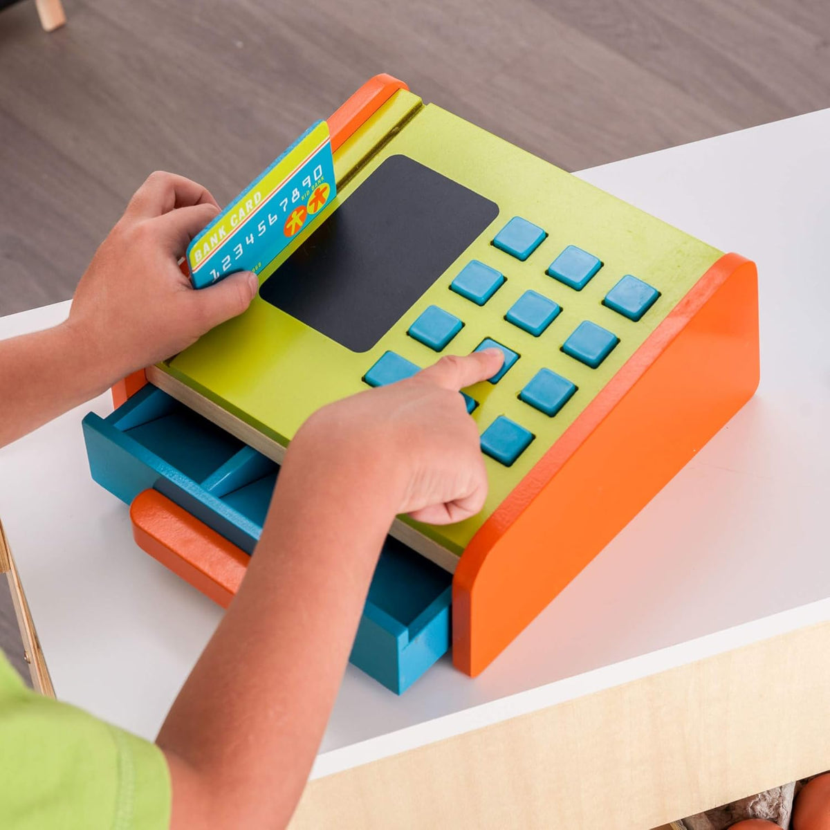 Kidkraft Grocery Market Place — image 5