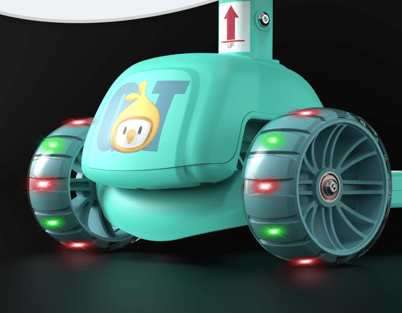 Kids 3-Wheeled Scooter with Lights Green 103-34 — image 3