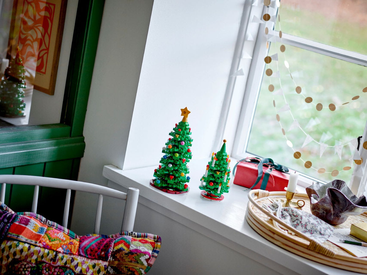 LEGO Christmas Tree 40573 – Seasonal Holiday 2-in-1 Buildable Display Set (784 Pieces, 12+) — image 6