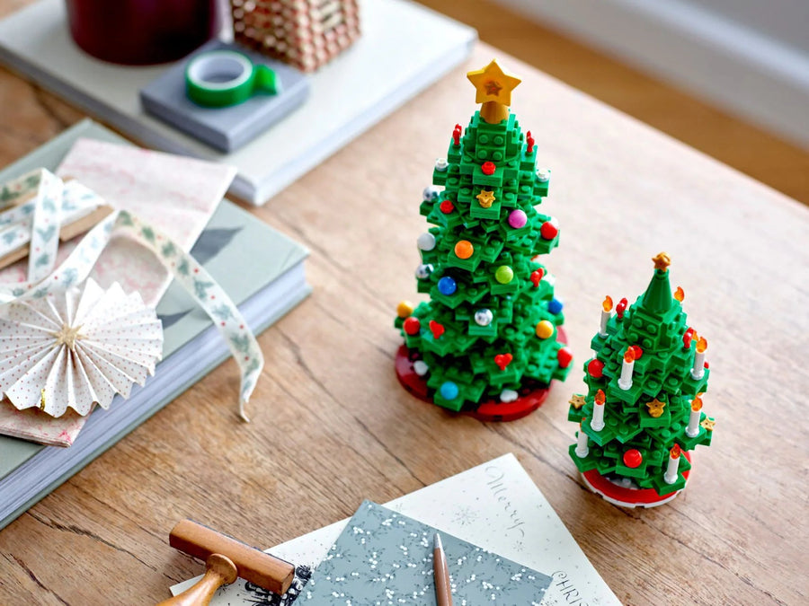 LEGO Christmas Tree 40573 – Seasonal Holiday 2-in-1 Buildable Display Set (784 Pieces, 12+) — image 5