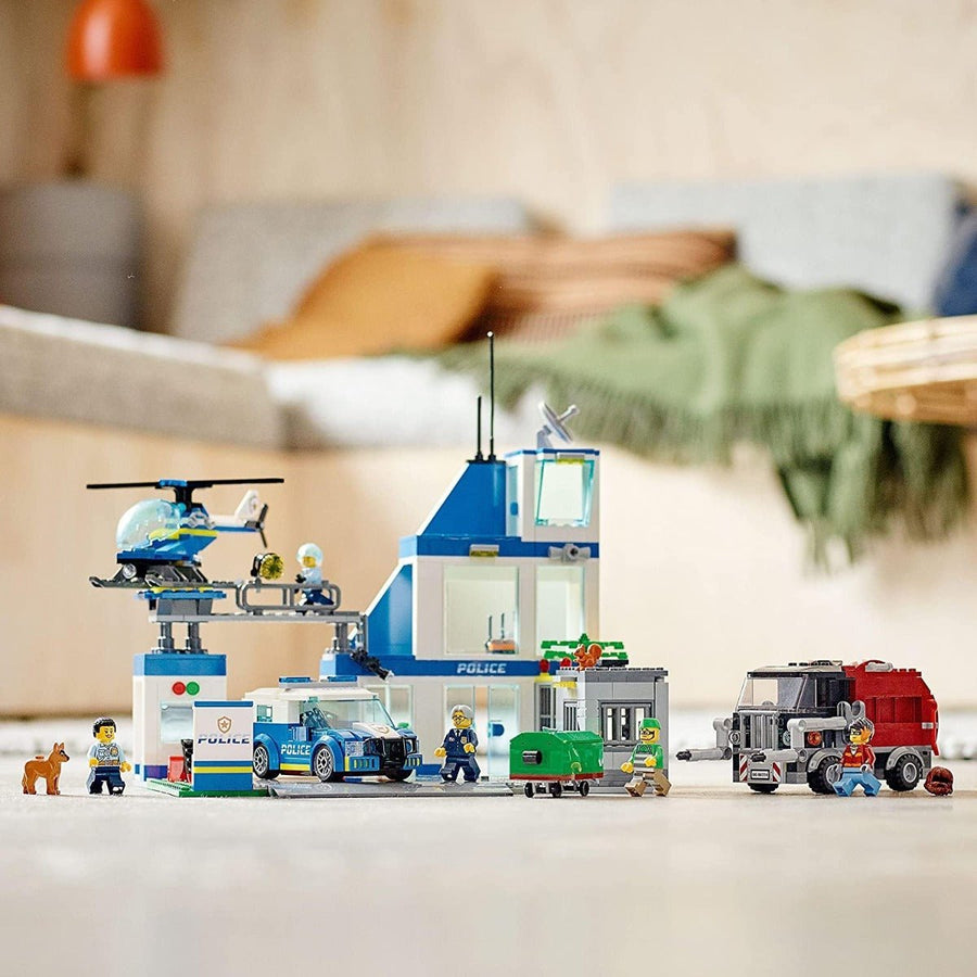 LEGO City Police Station 60316 — image 2