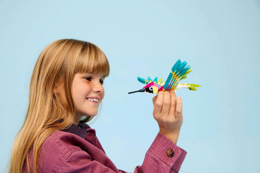LEGO Creator Wild Animals: Colorful Hummingbird 31384 — image 4