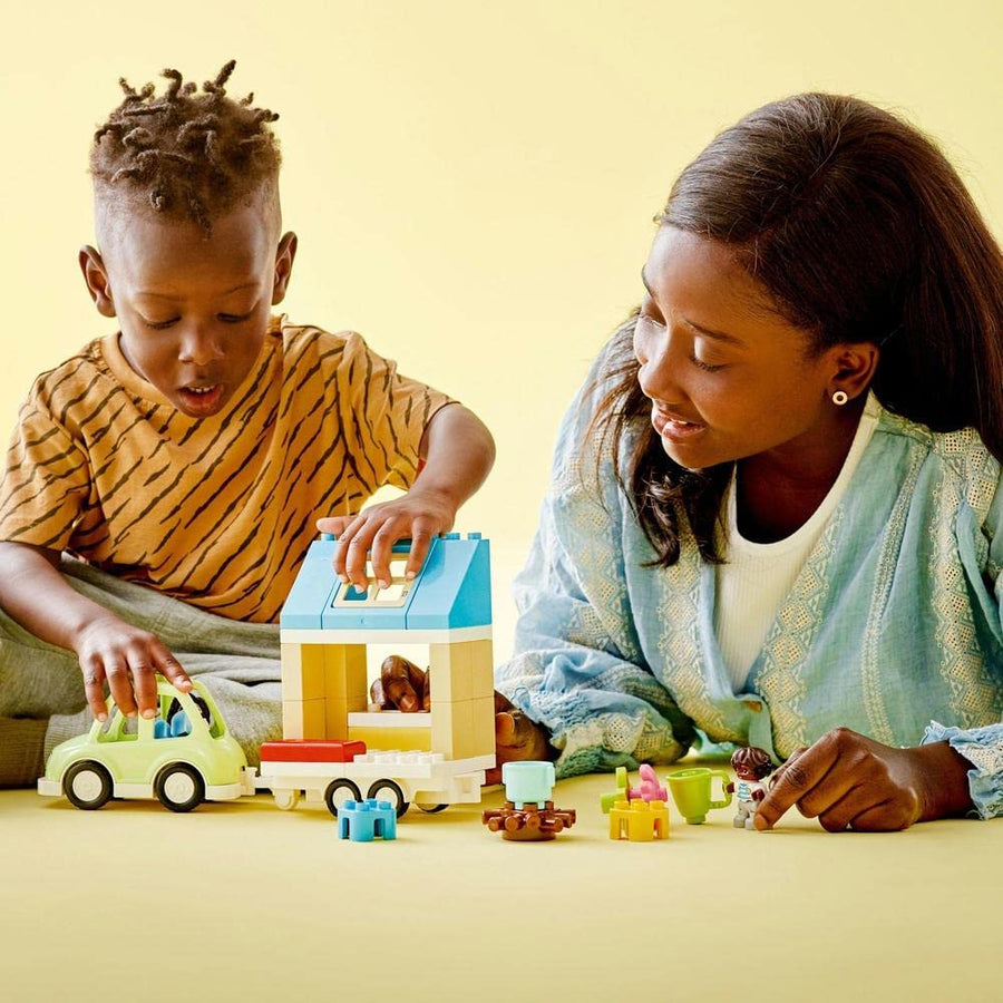LEGO Family House on Wheels 6426533/10986 — image 2