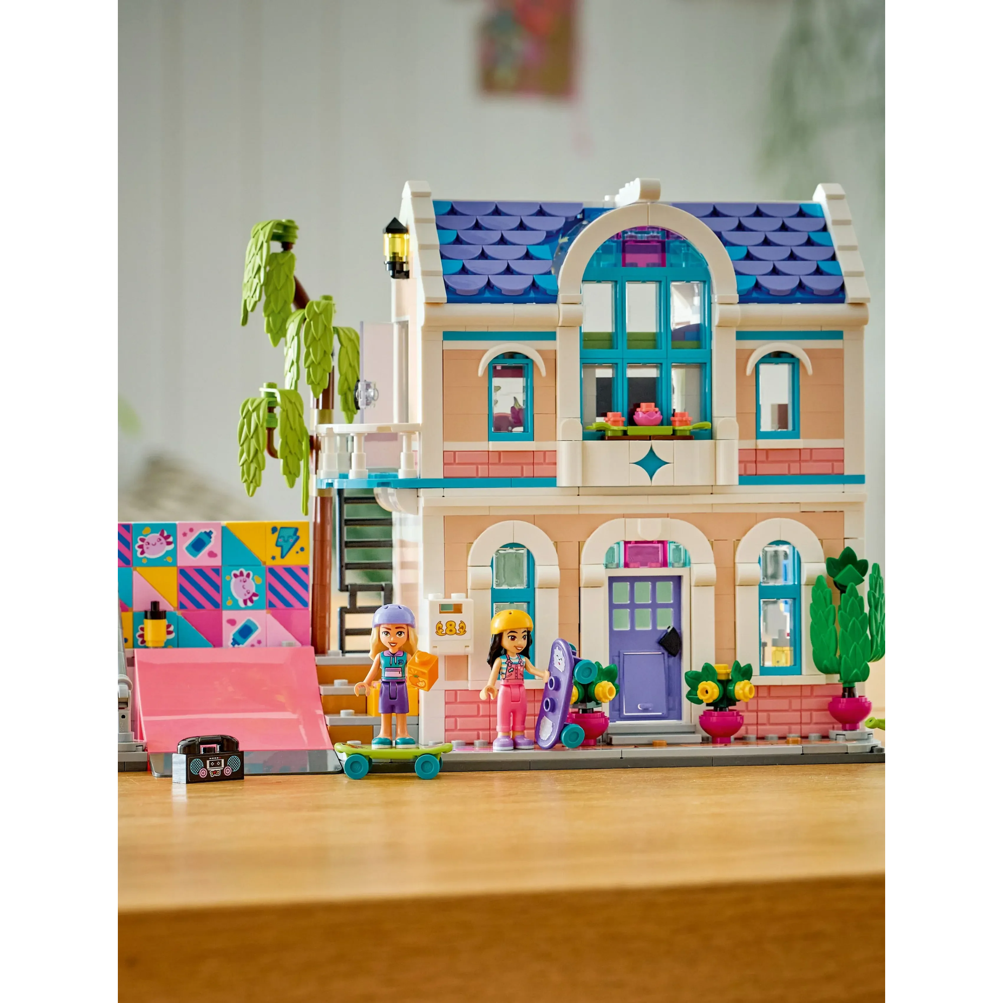 LEGO Friends Liann’s Family House 42687 - Colorland Toys