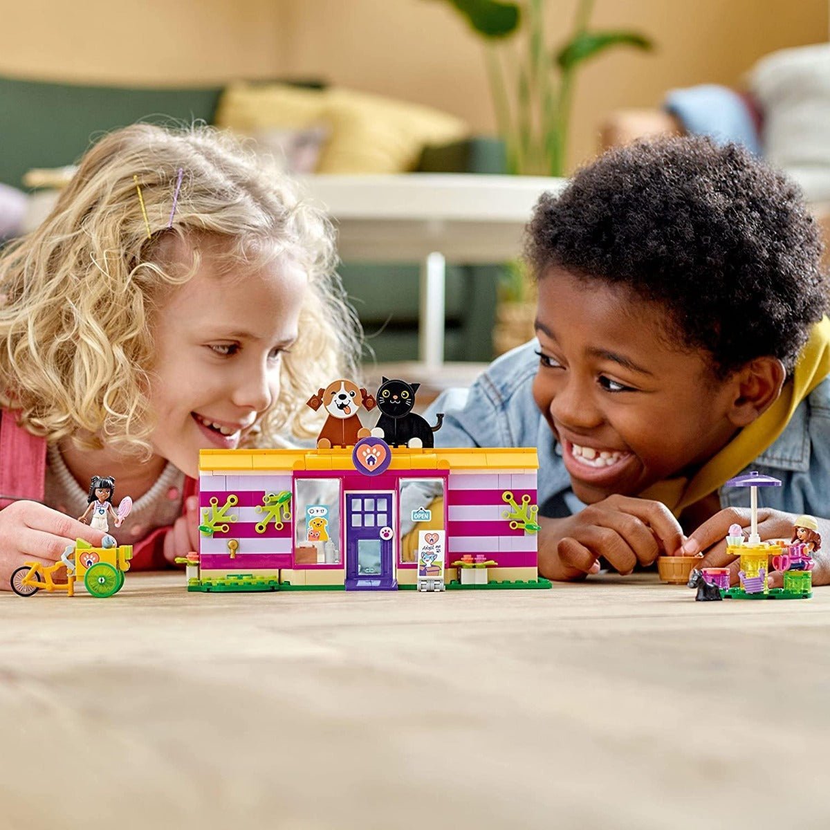 LEGO Friends Pet Adoption Café Animal Rescue Set 6379040/41699 - Colorland Toys