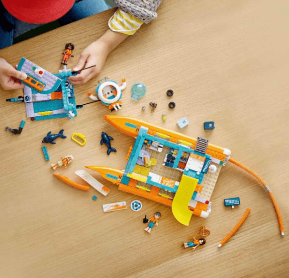 LEGO Friends Sea Rescue Boat Set — image 2