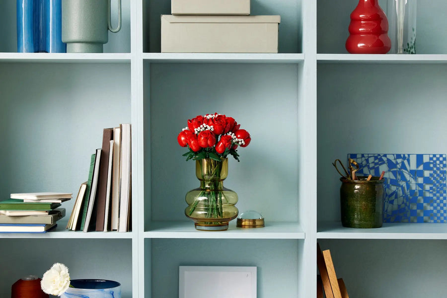 LEGO Icons Botanical Collection Bouquet Of Roses — image 9