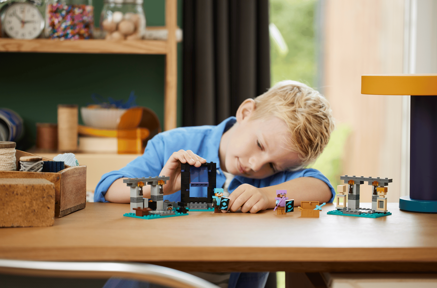 LEGO Minecraft The Armoury - Colorland Toys