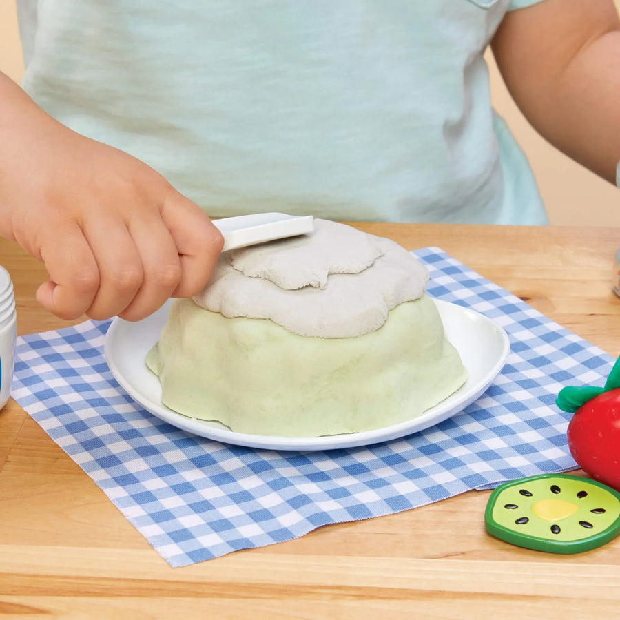 Little Tikes Creative Chefs Bluey Pavlova Cake Kit LIT-643460 — image 4