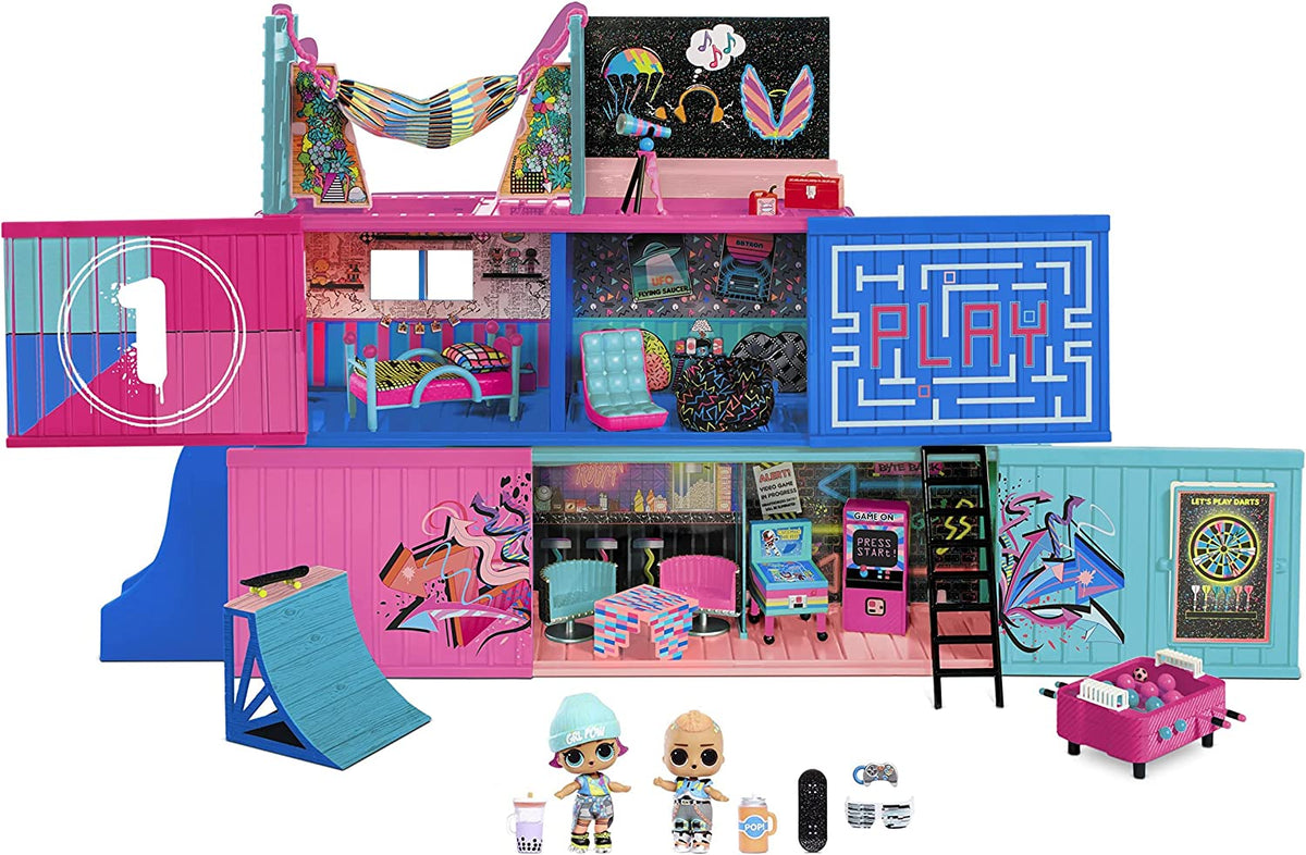 LOL Surprise! Fashion Show House Playset with 40+ Surprise MGA-586050 — image 1