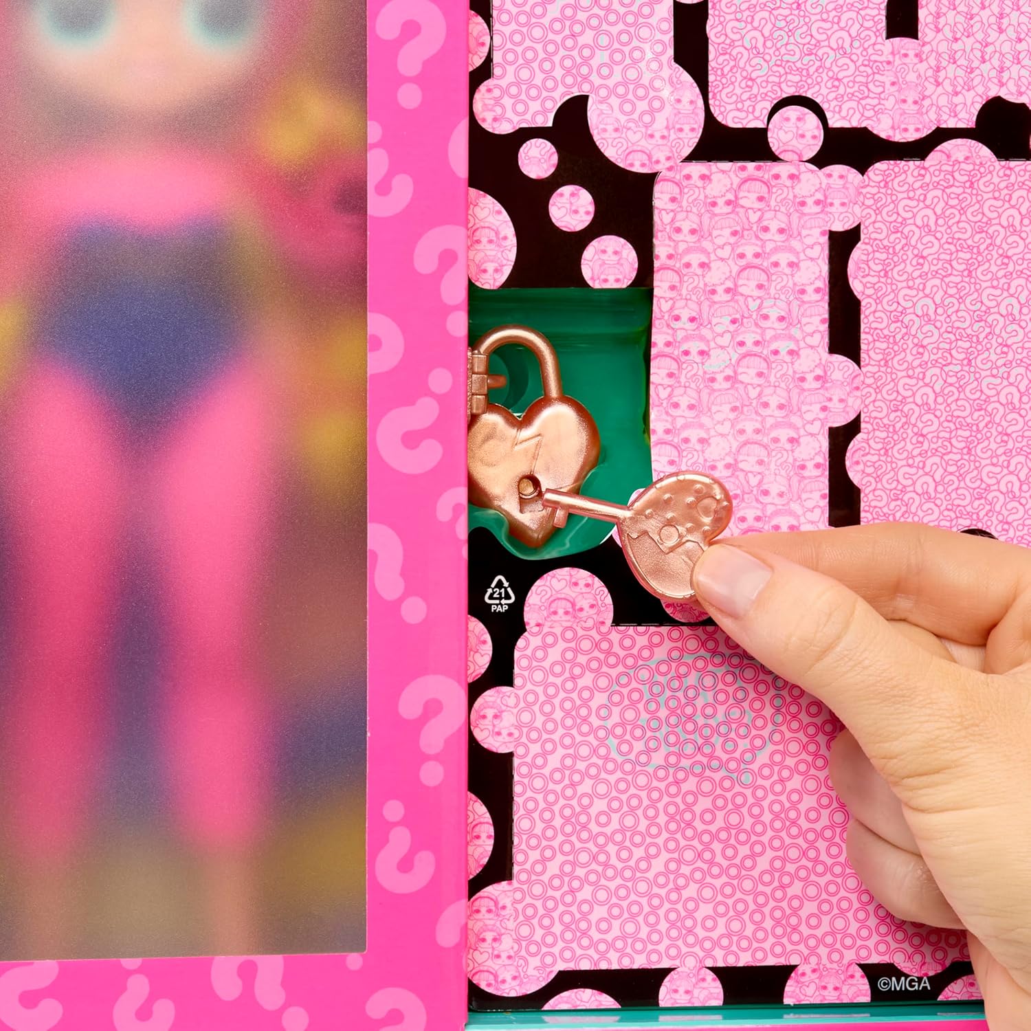 LOL Surprise OMG Eye Spy Superhero MGA-542667 - Colorland Toys