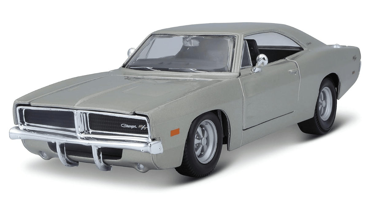 Maisto 1969 Dodge Charger R/T Model Car Silver 1:24 Scale 31256 — image 1
