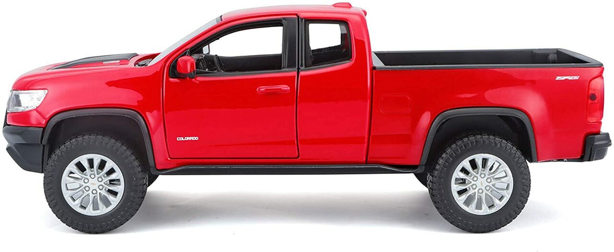 Maisto 2017 Chevrolet Colorado ZR2 Pickup Truck 1/27 31517 — image 1