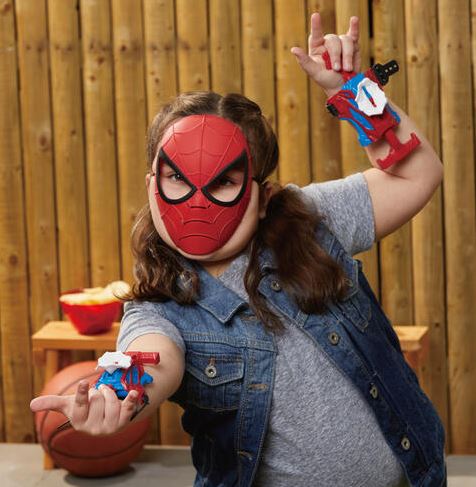 Marvel Spiderman Web Slinging Armor Set F8120 - Colorland Toys