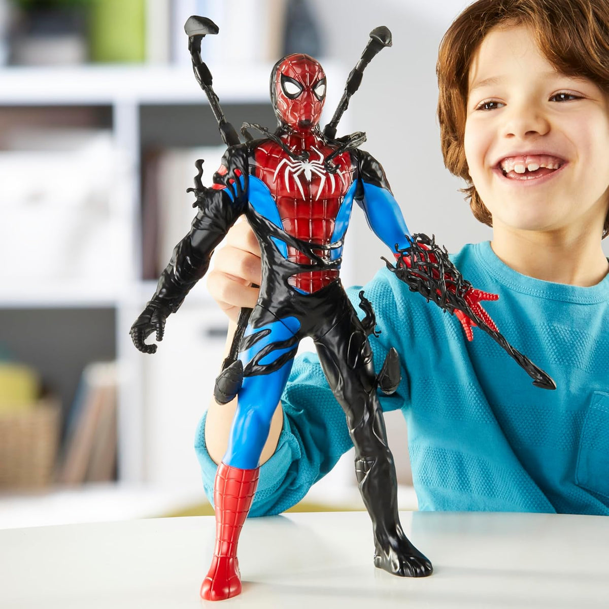 Marvel VenomVersus Venom Liquid Shifter Action Figure G1835 — image 9