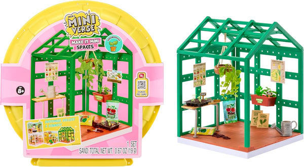 MGA's Miniverse Spaces Starter Pack Greenhouse MGA-598060