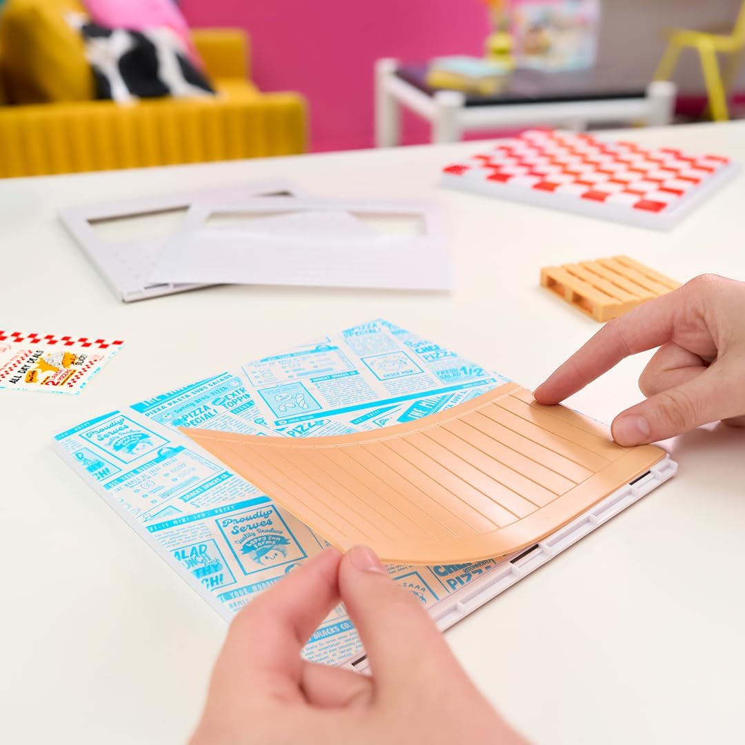 MGA's Miniverse Spaces starter Pack Red MGA - 566069 - Colorland Toys