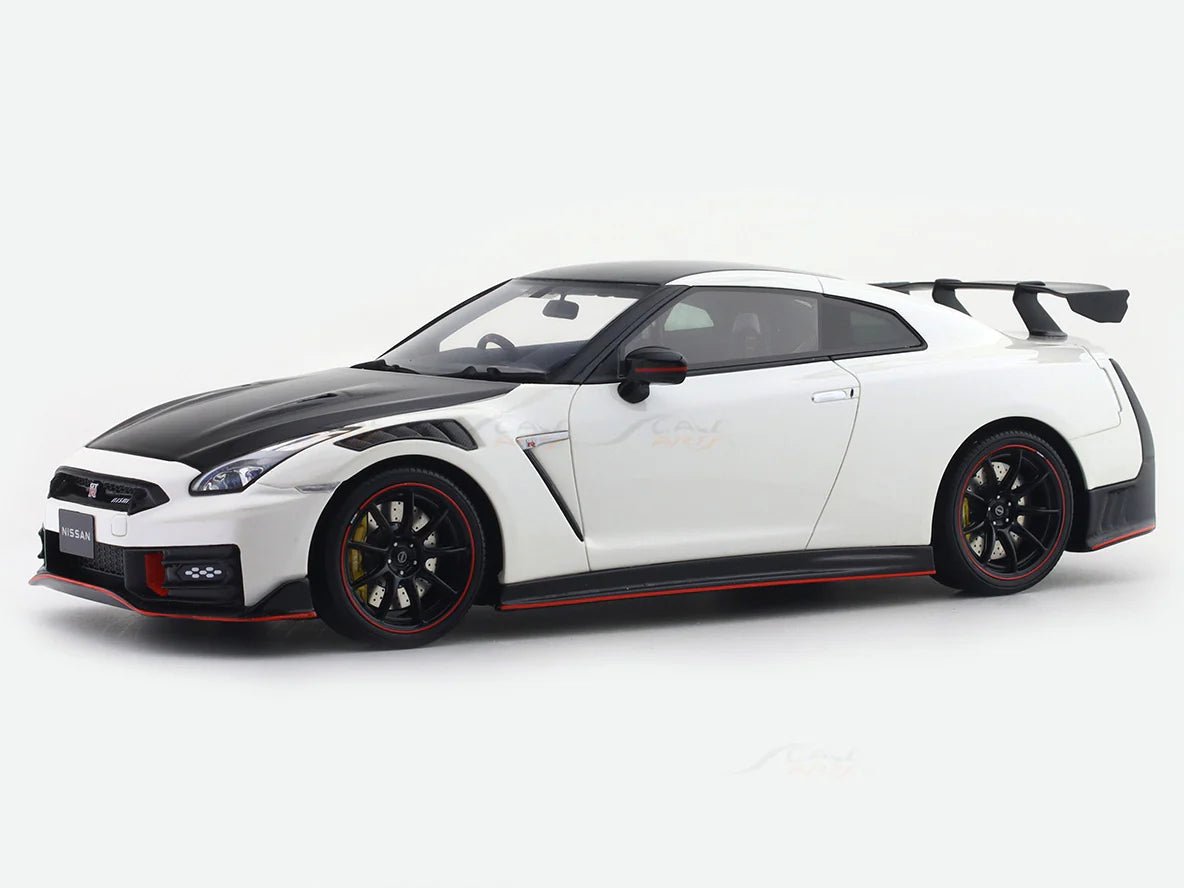 Nissan GT-R Pullback Diecast Car 1:18 Scale — image 3