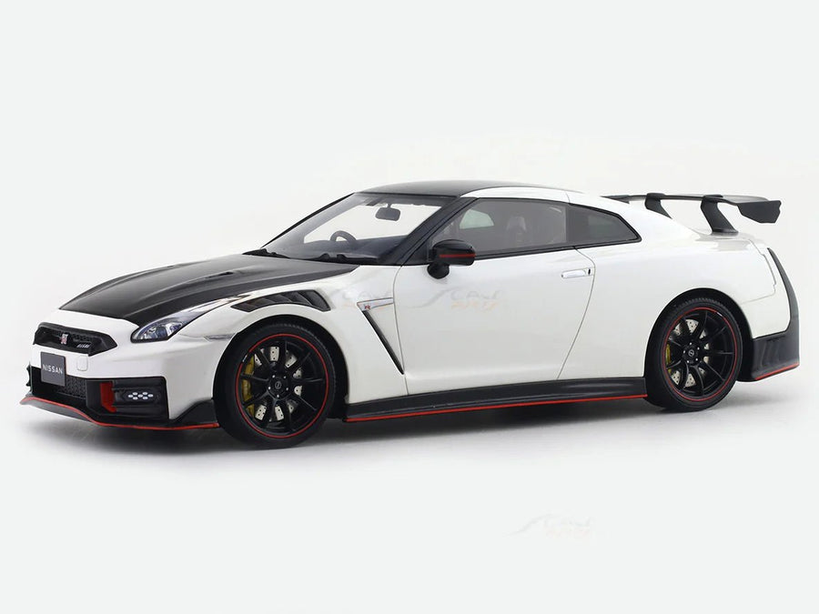 Nissan GT-R Pullback Diecast Car 1:18 Scale — image 3