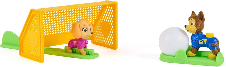 Paw Patrol Kick and Score Football Fig Pups Chase & Skye 6076591 — image 3