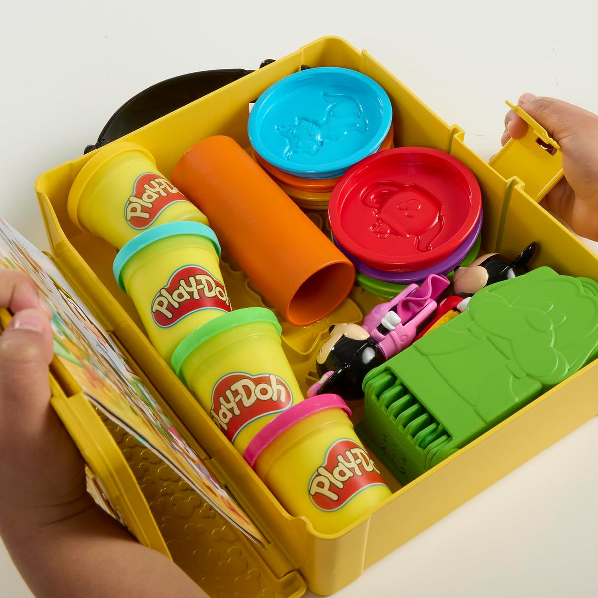 Play-Doh Disney JR Shape a Story G2324 — image 12