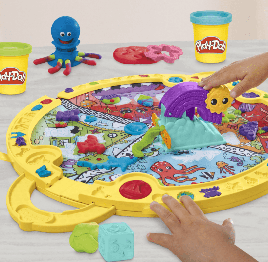 Play-Doh Fold N Go Playmat Starter Set — image 2