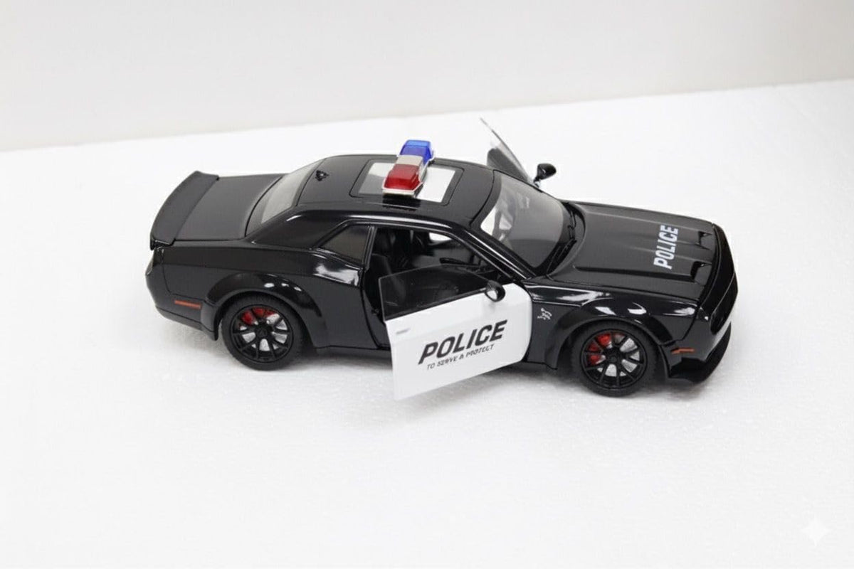 Pullback Dodge Challenger Police Die-Cast 1:24 Scale CZ172AJ — image 3