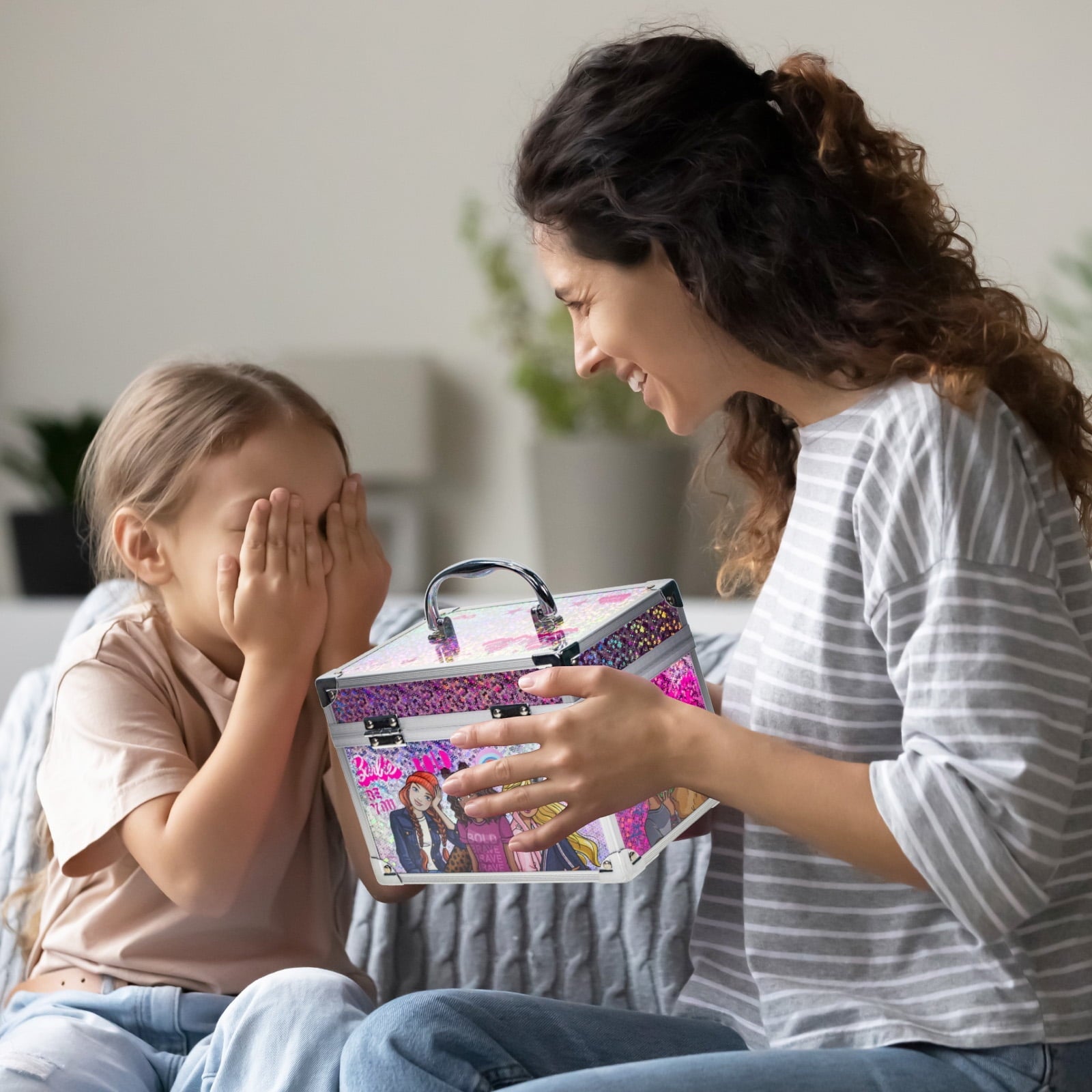 Townley Girl Barbie Lip Balm With Train Case BB0392GG - Colorland Toys