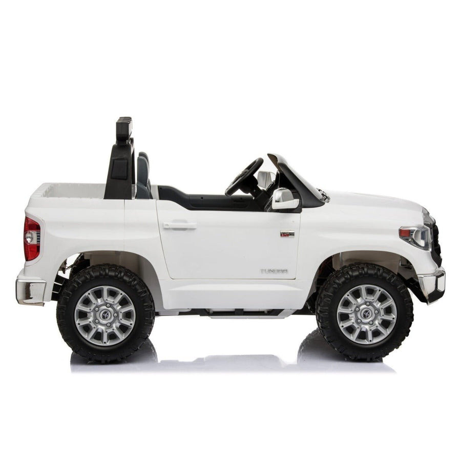 سيارة تويوتا تندرا الرياضية متعددة الاستخدامات بيضاء M2 2255 — image 2