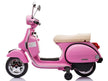 دراجة نارية فيسبا PX150 وردية اللون