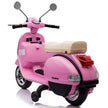 دراجة نارية فيسبا PX150 وردية اللون
