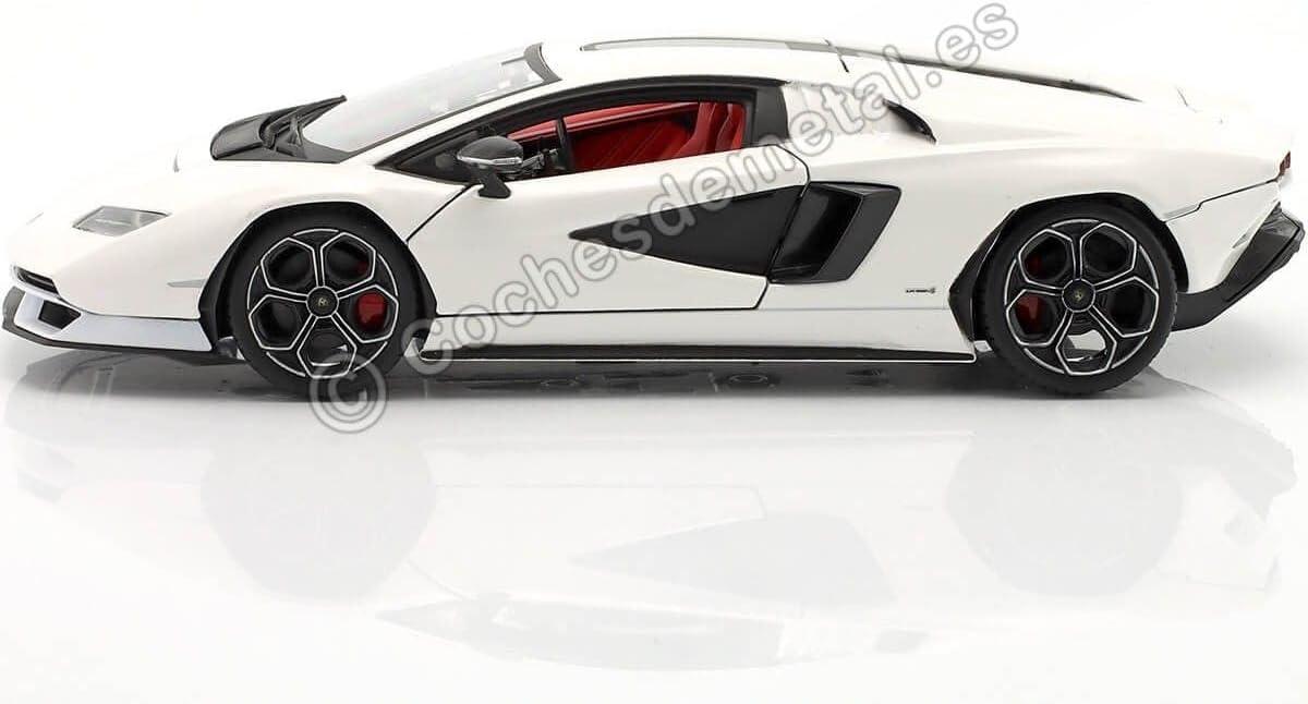 Welly Lamborghini Countach LPI 800-4 Die-Cast 1:24 Scale 24114W — image 3